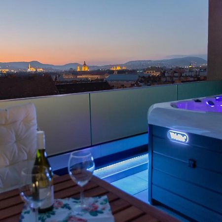 Centropolitan Penthouse #Jacuzzi #Freeparking Apartment บูดาเปสต์ ภายนอก รูปภาพ