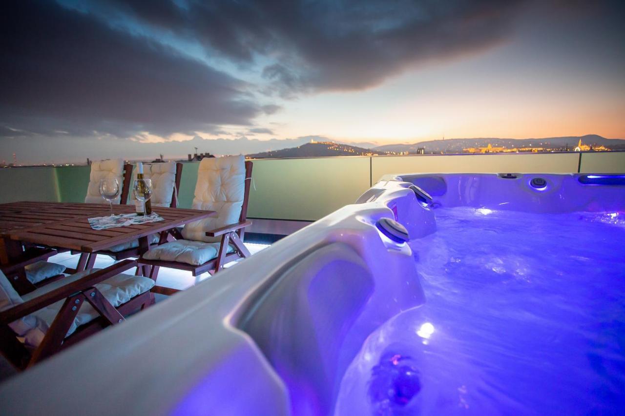 Centropolitan Penthouse #Jacuzzi #Freeparking Apartment บูดาเปสต์ ภายนอก รูปภาพ